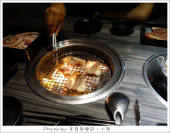 【台北東區】好客燒肉酒吧‧燒烤火鍋吃到飽 @魚樂分享誌