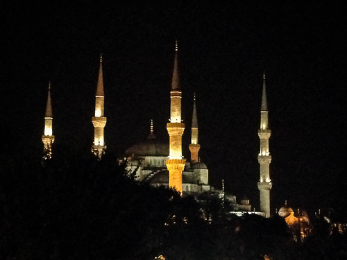 The Blue Mosque at night. • <a style="font-size:0.8em;" href="http://www.flickr.com/photos/96277117@N00/15639386336/" target="_blank">View on Flickr</a>