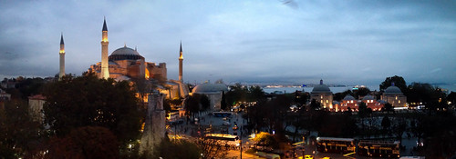 Panorama of the Haia Sophia at sunset • <a style="font-size:0.8em;" href="http://www.flickr.com/photos/96277117@N00/15477146257/" target="_blank">View on Flickr</a>