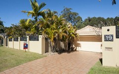 19 Clubhouse Drive, Arundel QLD