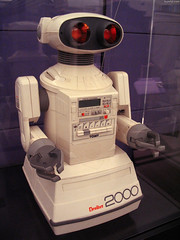 Omnibot 2000 toy robot • <a style="font-size:0.8em;" href="http://www.flickr.com/photos/34843984@N07/15360232938/" target="_blank">View on Flickr</a>