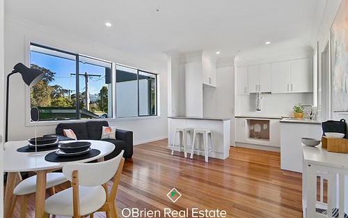 2/3 Friswell Place, Frankston VIC