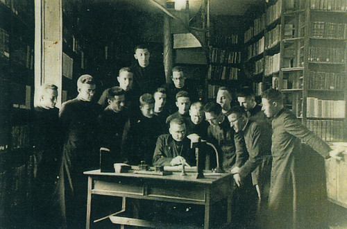 Biblioteca y alumnos
