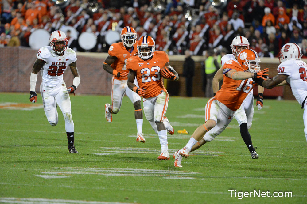Clemson Football Photo of NC State and Andre Ellington