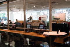 Macbooks inside of Apple Company Store • <a style="font-size:0.8em;" href="http://www.flickr.com/photos/34843984@N07/15359665119/" target="_blank">View on Flickr</a>