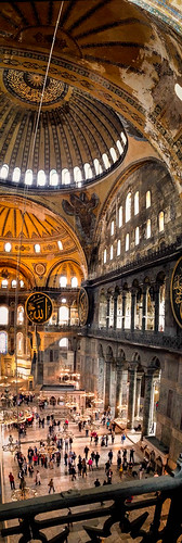 A panorama of the inside of the Haia Sophia taken from the upper gallery. • <a style="font-size:0.8em;" href="http://www.flickr.com/photos/96277117@N00/15476968258/" target="_blank">View on Flickr</a>