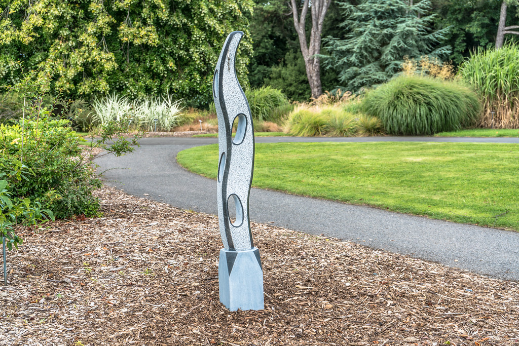 SCULPTURE IN CONTEXT 2015 AT THE NATIONAL BOTANIC GARDENS [UNOFFICIAL PREVIEW] REF-107301