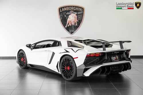 Lamborghini Aventador LP 750-4 SuperVeloce