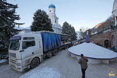 01. Unloading of Humanitarian Aid from Vinnitsa / Разгрузка гум. помощи из Винницы 30.11.2016