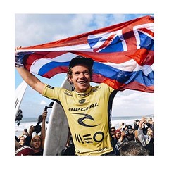 The new 2016 World Surfing Champion 💪💪🏄 Congratulations @john_john_florence 😍 👦 #elSardi #escueladesurf #surfschool #surfshop #bajosdeelsardi #santander