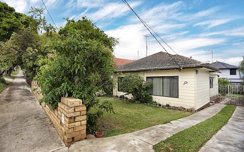 15 Dickens Street, Pascoe Vale South VIC