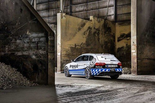 Audi RS4 Avant Police