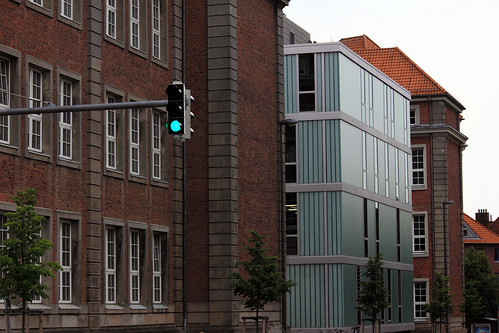 Muthesiusschule Kiel (01) • <a style="font-size:0.8em;" href="http://www.flickr.com/photos/69570948@N04/20564811502/" target="_blank">Auf Flickr ansehen</a>