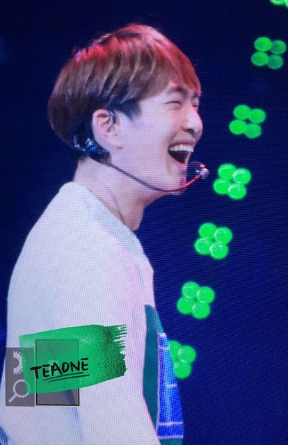 151125 Onew @ MBN Hero Concert 22689064423_effa67a742_z