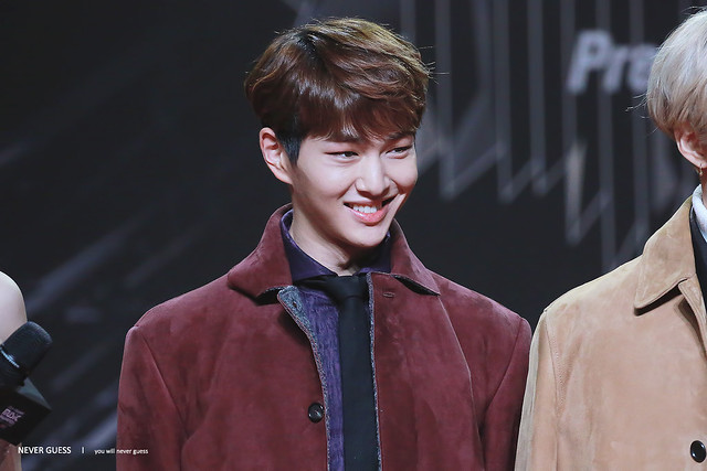 151202 Onew @ MAMA 2015 23288638643_a6bf80a4fc_z