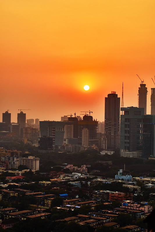 Mumbai Sunset<br/>© <a href="https://flickr.com/people/111661024@N07" target="_blank" rel="nofollow">111661024@N07</a> (<a href="https://flickr.com/photo.gne?id=21819261213" target="_blank" rel="nofollow">Flickr</a>)