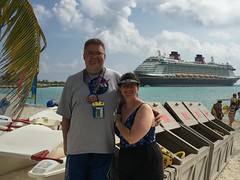 Tracey and Scott on Castaway Cay • <a style="font-size:0.8em;" href="http://www.flickr.com/photos/28558260@N04/23133949886/" target="_blank">View on Flickr</a>