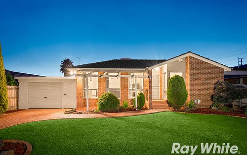 4 Whitfield Ct, Mill Park VIC 3082