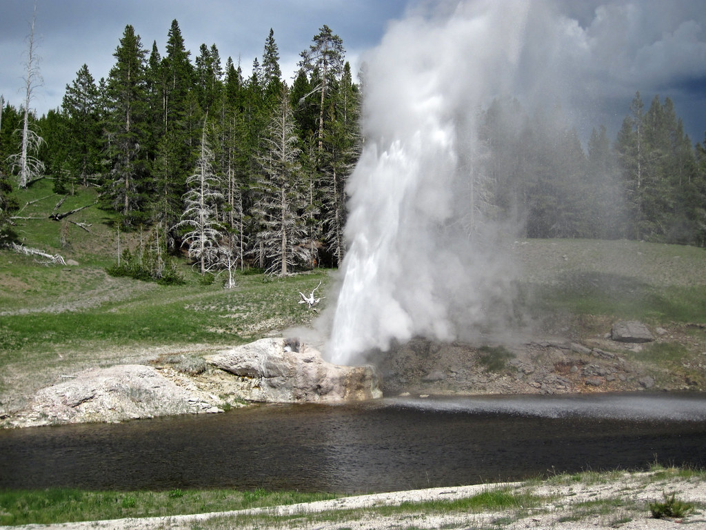 Yellowstone volcano research paper