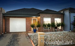 2/7 The Grove, Melton West VIC