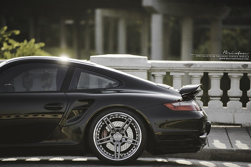 Porsche 911 Turbo by House Motorsports