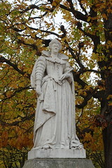 Statue of Marie de Médicis @ Jardin du Luxembourg @ Paris
