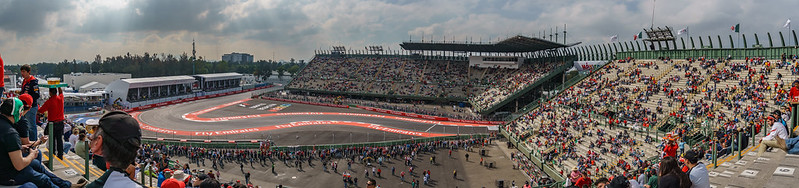 Mexico GP Panorama<br/>© <a href="https://flickr.com/people/16604107@N02" target="_blank" rel="nofollow">16604107@N02</a> (<a href="https://flickr.com/photo.gne?id=22384416604" target="_blank" rel="nofollow">Flickr</a>)