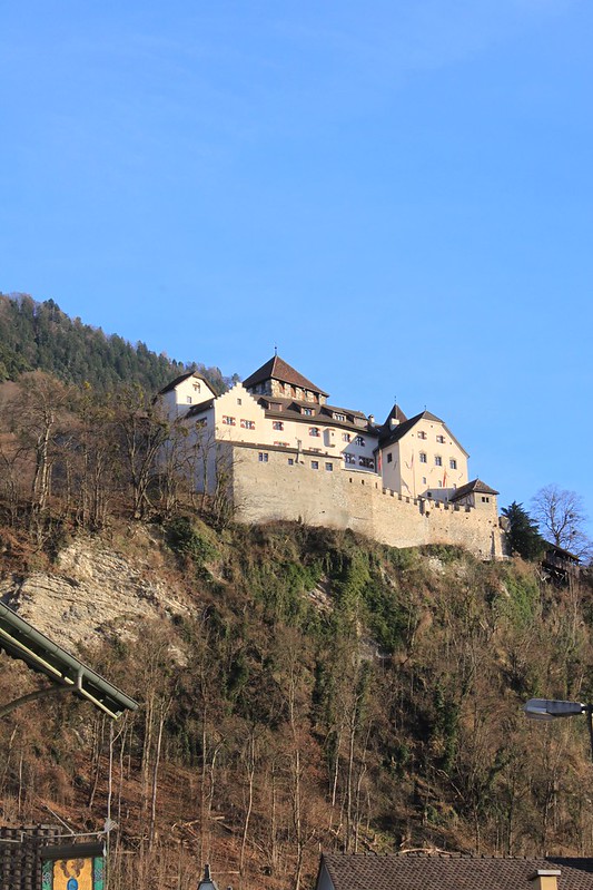 Vaduz Castle<br/>© <a href="https://flickr.com/people/87974483@N02" target="_blank" rel="nofollow">87974483@N02</a> (<a href="https://flickr.com/photo.gne?id=24054343206" target="_blank" rel="nofollow">Flickr</a>)