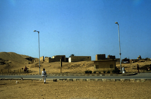 Ägypten 1983 (29) Gizeh • <a style="font-size:0.8em;" href="http://www.flickr.com/photos/69570948@N04/22645334578/" target="_blank">Auf Flickr ansehen</a>