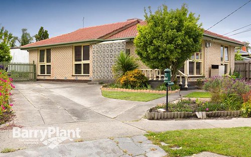 5 Woronora Ct, Noble Park VIC 3174