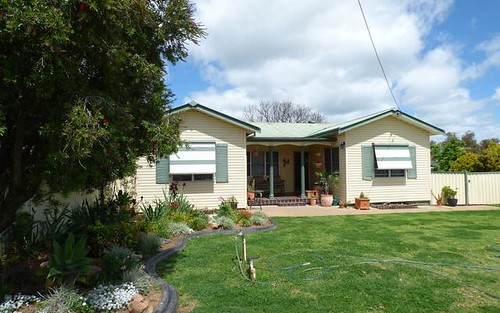 16 Patterson St, Forbes NSW 2871