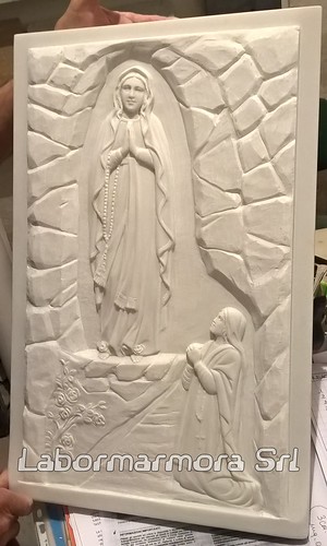 Altorilievo madonna di Lourdes