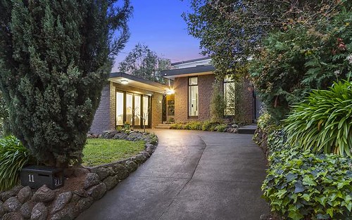 11 Willow St, Box Hill North VIC 3129