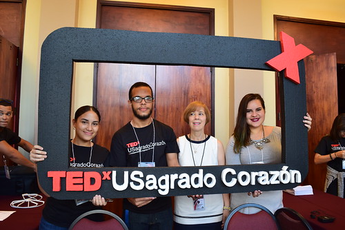 TEDxUSagradoCorazón • <a style="font-size:0.8em;" href="http://www.flickr.com/photos/104886953@N05/22293217675/" target="_blank">View on Flickr</a>