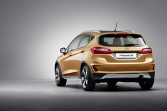 FORD_FIESTA2016_ACTIVE_34_REAR_07_resize