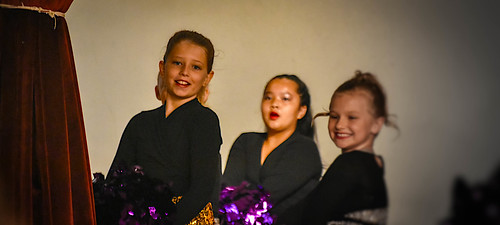 Nora's Fall 2016 Dance Performance • <a style="font-size:0.8em;" href="http://www.flickr.com/photos/96277117@N00/31049624606/" target="_blank">View on Flickr</a>
