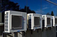 Anglų lietuvių žodynas. Žodis airconditioner reiškia <li>oro kondicionierius</li> lietuviškai.
