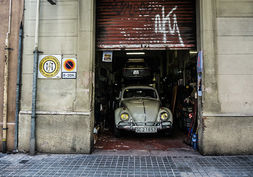 Mechanic Shop in Barcelona