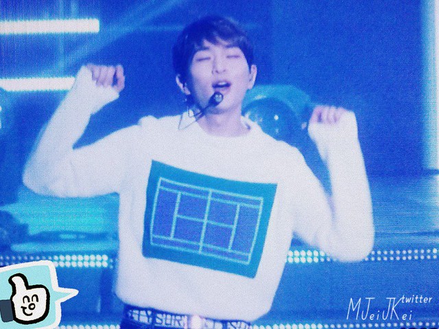 151125 Onew @ MBN Hero Concert 23207867832_2a58c2e935_z