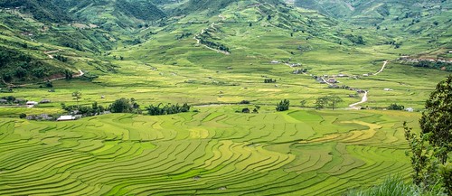 Route 32 between Muong Lo and Mu Cang Chai