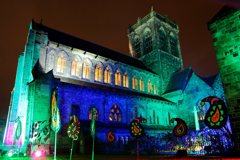 Paisley Abbey<br/>© <a href="https://flickr.com/people/53934695@N06" target="_blank" rel="nofollow">53934695@N06</a> (<a href="https://flickr.com/photo.gne?id=30558583611" target="_blank" rel="nofollow">Flickr</a>)