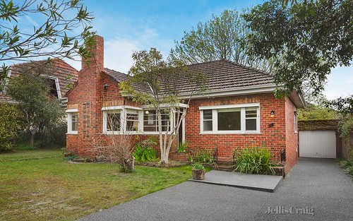 38 Outlook Dr, Camberwell VIC 3124