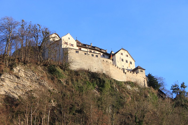 Vaduz Castle<br/>© <a href="https://flickr.com/people/87974483@N02" target="_blank" rel="nofollow">87974483@N02</a> (<a href="https://flickr.com/photo.gne?id=23784753260" target="_blank" rel="nofollow">Flickr</a>)