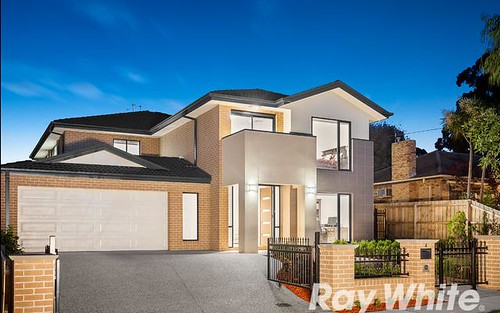 4 Romoly Dr, Forest Hill VIC 3131