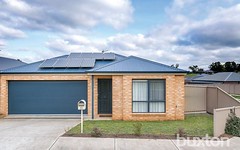 10 Harley Court, Mount Clear VIC