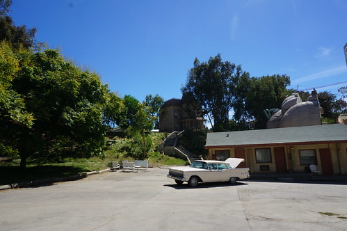 Universal Studios: The Bates Motel • <a style="font-size:0.8em;" href="http://www.flickr.com/photos/28558260@N04/20336981599/" target="_blank">View on Flickr</a>