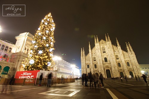 Milan is ready for Christmas 2015 • <a style="font-size:0.8em;" href="http://www.flickr.com/photos/104879414@N07/23612833822/" target="_blank">View on Flickr</a>