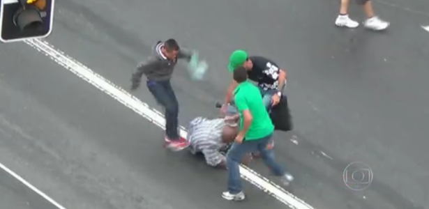 Apresentador da Globo se revolta após exibir flagrantes de roubos no Brás
