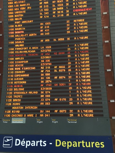 De nombreux avions décollent de l'aéroport parisien aujourd'hui !