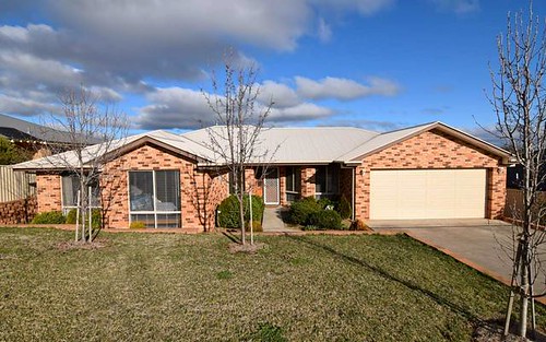 16 Arnold Court, Kelso NSW 2795